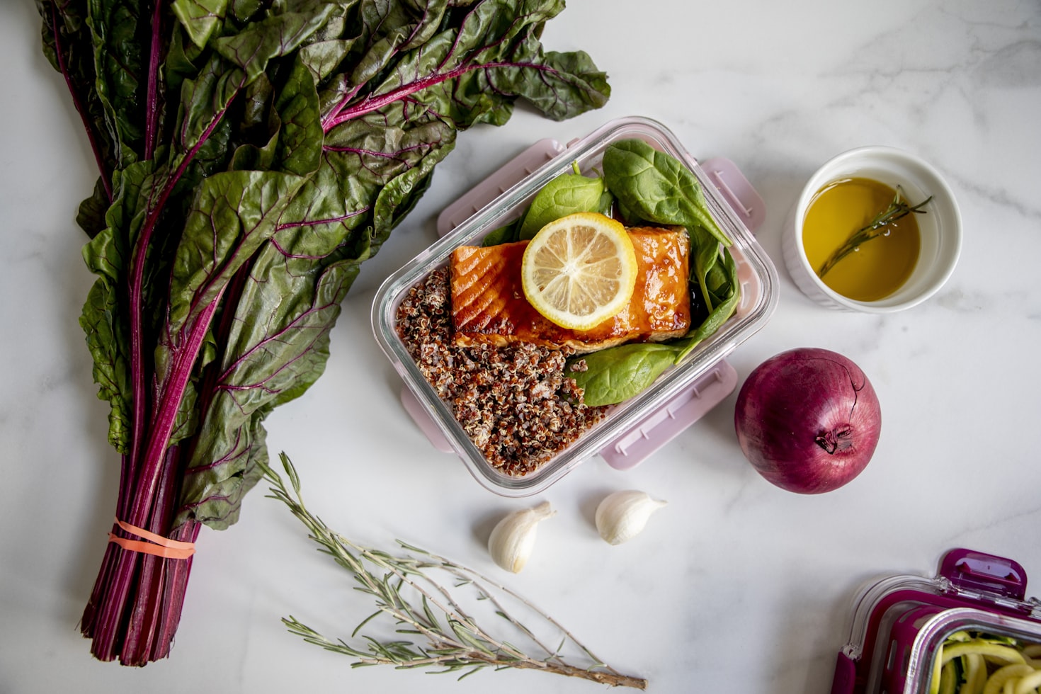 Viimastel aastatel on keto dieet muutunud üha populaarsemaks. Seda esitletakse meedias kui imelise kaalulangetamise meetodina, levivad edulood ja “ekspertide” s